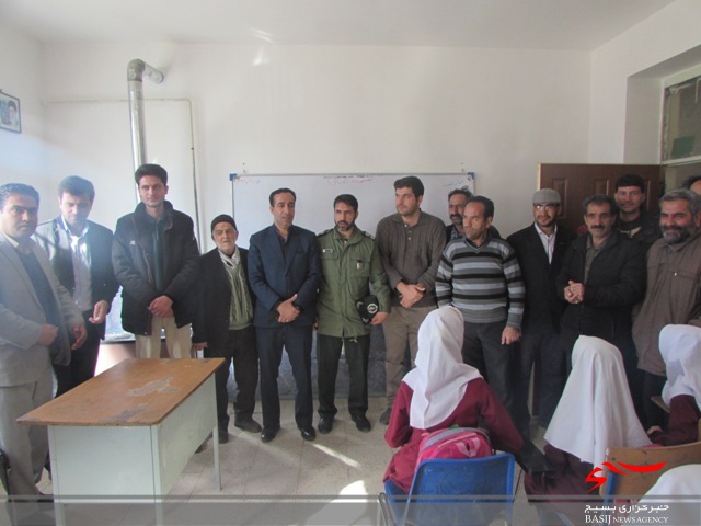افتتاحیه مدرسه باز سازی شده در روستای موچان شهرستان شازند افتتاحیه مدرسه باز سازی شده در روستای موچان شهرستان شازند