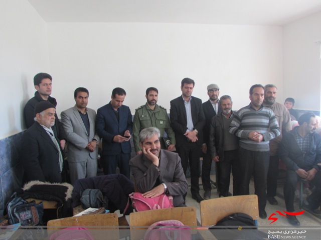 افتتاحیه مدرسه باز سازی شده در روستای موچان شهرستان شازند افتتاحیه مدرسه باز سازی شده در روستای موچان شهرستان شازند