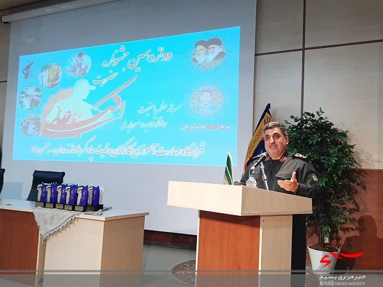 امسال ۲۰۰ هزار سرباز با مهارت آموزی به جنگ بیکاری میروند امسال ۲۰۰ هزار سرباز با مهارت آموزی به جنگ بیکاری میروند