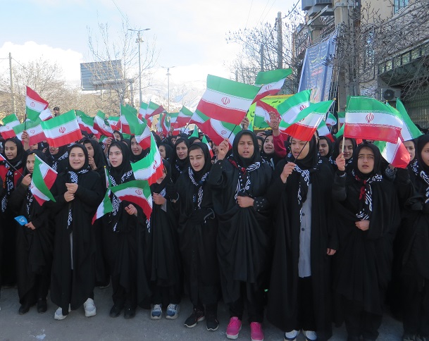 راهپیمایی حماسی 22 بهمن در شهرستان ملکشاهی برگزار شد