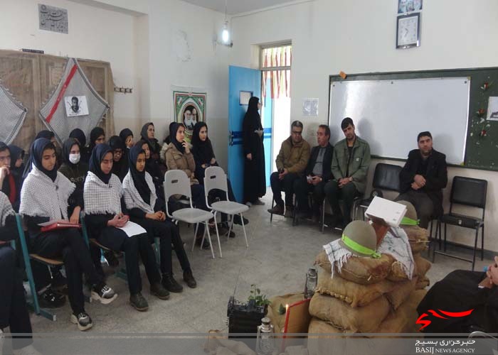 یادبود شهیده محبوبه کریمی در روستای سیبک برگزار شد