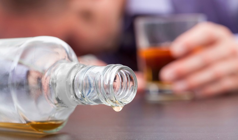 مرگ ۴ نفر به دلیل مصرف الکل در همدان