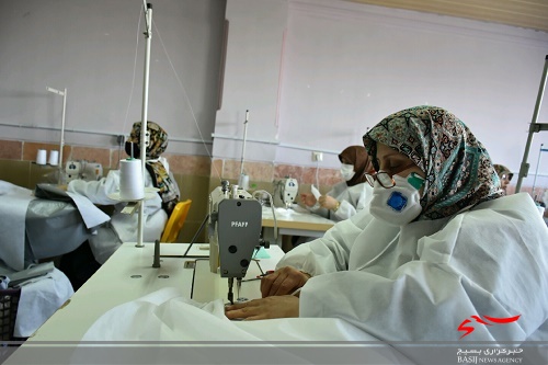 خط تولید روزانه ۳ هزار ماسک و ۱۰۰ دست گان بیمارستانی در آمل راه اندازی شد