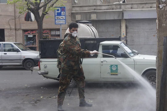 ضدعفونی و گندزدایی مناطق محروم و حاشیه ای شهر تهران انجام می شود