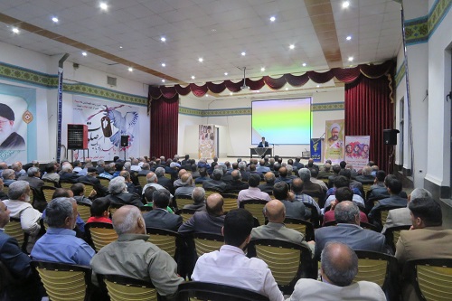 مراسم انس و مودت بازنشستگان سپاه ورامین در حسینیه سپاه برگزار شد