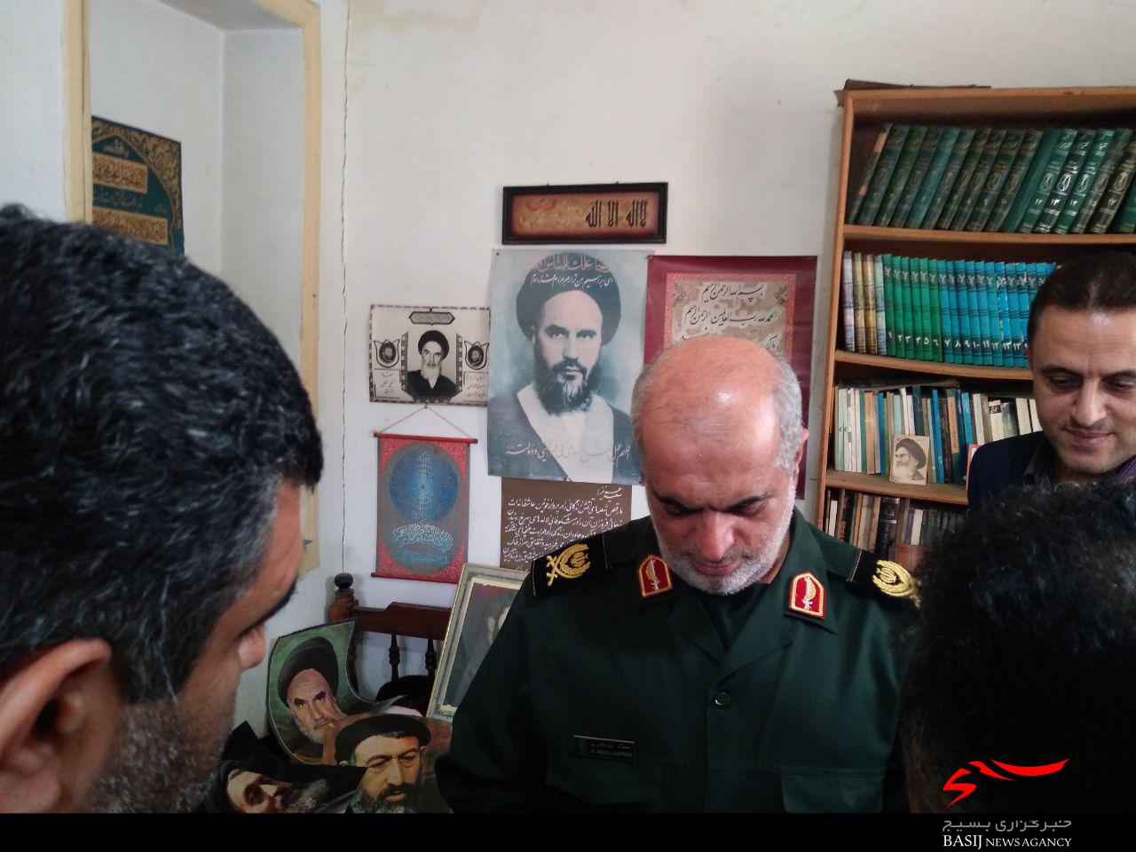 عیادت و دیدار فرمانده سپاه قدس گیلان از مادر بیمار معلم شهید عیادت و دیدار فرمانده سپاه قدس گیلان از مادر بیمار معلم شهید