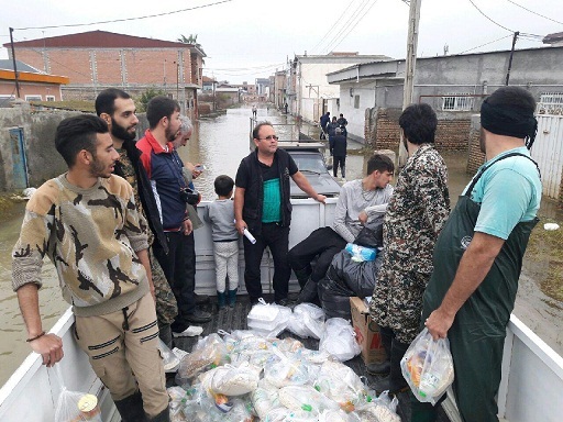 کمک های مردمی ناحیه مقاومت بسیج شهید محلاتی به سیل زدگان