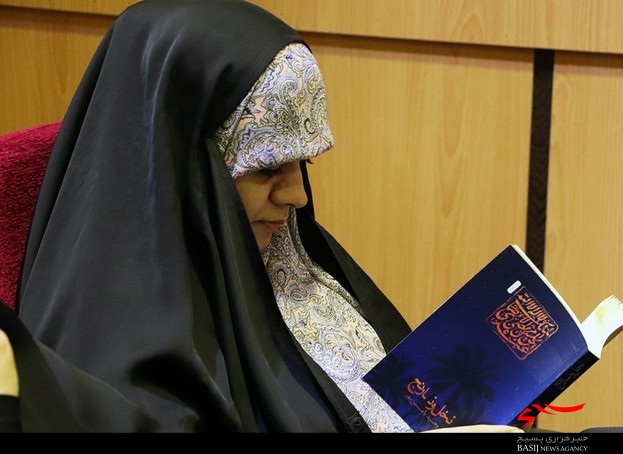 گزارش تصویری/ جشن امضای کتاب &ldquo;نخل و نارنج&rdquo; با حضور &ldquo;وحید یامین پور&rdquo; در رشت
