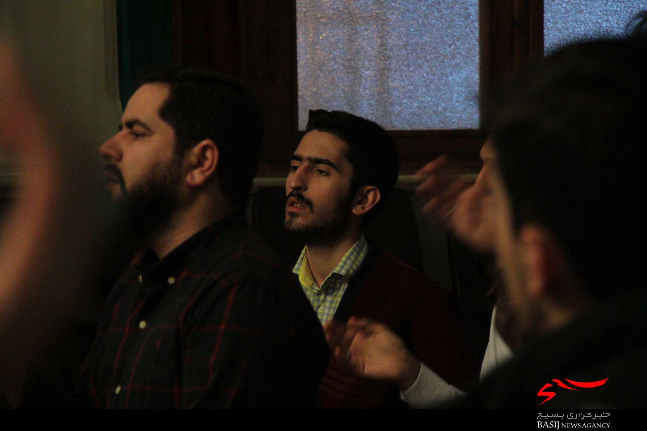 گزارش تصویری / مناجات شعبانیه با نوای دلنشین حاج مهدی سلحشوردر مسجد ولی عصر (عج) بالا محله فومن