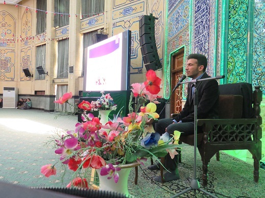 تجلیل از خادمین قرآنی در آخرین پنج شنبه ماه مبارک رمضان