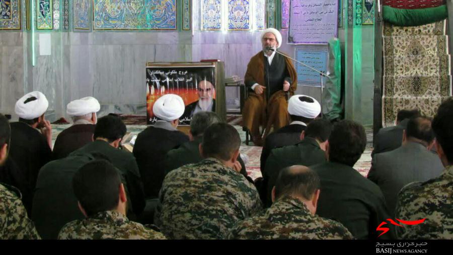 مراسم سالگرد ارتحال امام (ره) و قیام ۱۵ خرداد در شهرستان اشتهارد برگزار شد مراسم سالگرد ارتحال امام (ره) و قیام ۱۵ خرداد در شهرستان اشتهارد برگزار شد