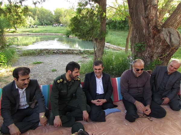 جانبازان و ایثارگران افتخار کشور هستند