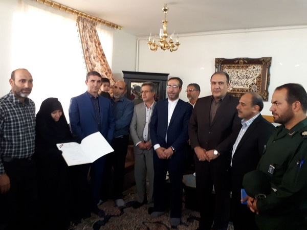 شهدا مظهر ایثار ، فداکاری و گذشت هستند