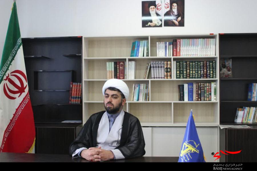 مسئله حجاب به معنای منزوی کردن زن نیست مسئله حجاب به معنای منزوی کردن زن نیست