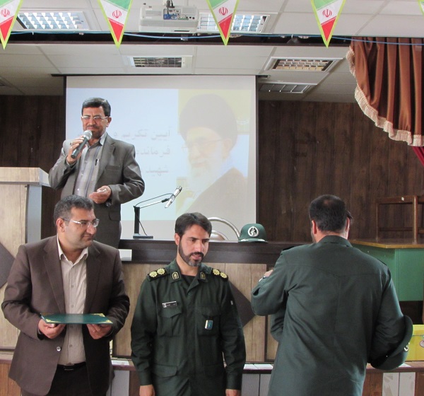 بسیج مجموعه ای جامع برای خدمترسانی در تمام صحنههاست بسیج مجموعه ای جامع برای خدمترسانی در تمام صحنههاست