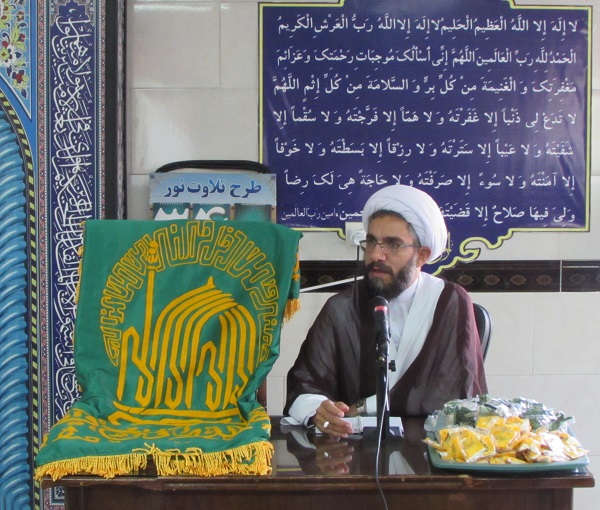 امروز برای مقابله با هجمه های دشمنان وظیفه سنگینی برعهده داریم امروز برای مقابله با هجمه های دشمنان وظیفه سنگینی برعهده داریم