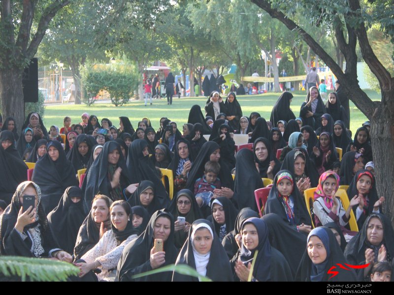 برگزاری همایش عفاف و حجاب در شهرستان تیران و کرون