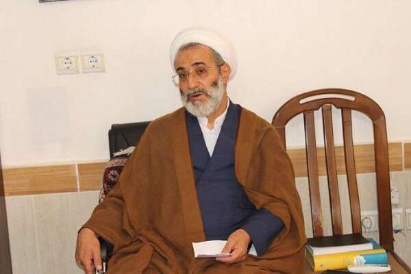 برای ترویج سبک زندگی اسلامی باید الگوهای دینی معرفی شوند برای ترویج سبک زندگی اسلامی باید الگوهای دینی معرفی شوند