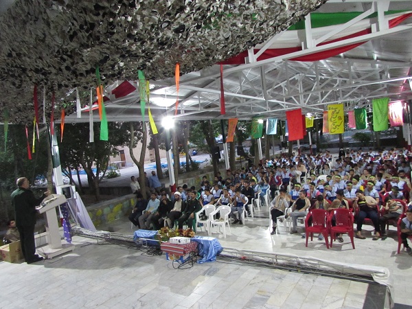 دشمنان برای غلبه بر ما و نفوذ فرهنگی در جامعه ما شب و روز ندارند