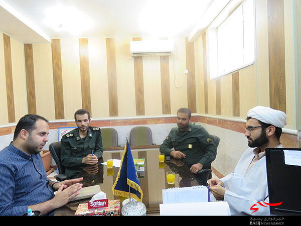 بسیجیان نقشی بسیار مهم در آینده انقلاب دارند بسیجیان نقشی بسیار مهم در آینده انقلاب دارند