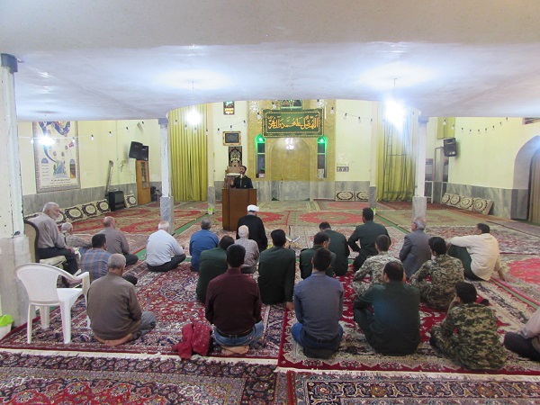 فرمانده سپاه ناحیه شازند در خصوص انهدام پهباد جاسوسی آمریکایی واکنش نشان داد فرمانده سپاه ناحیه شازند در خصوص انهدام پهباد جاسوسی آمریکایی واکنش نشان داد