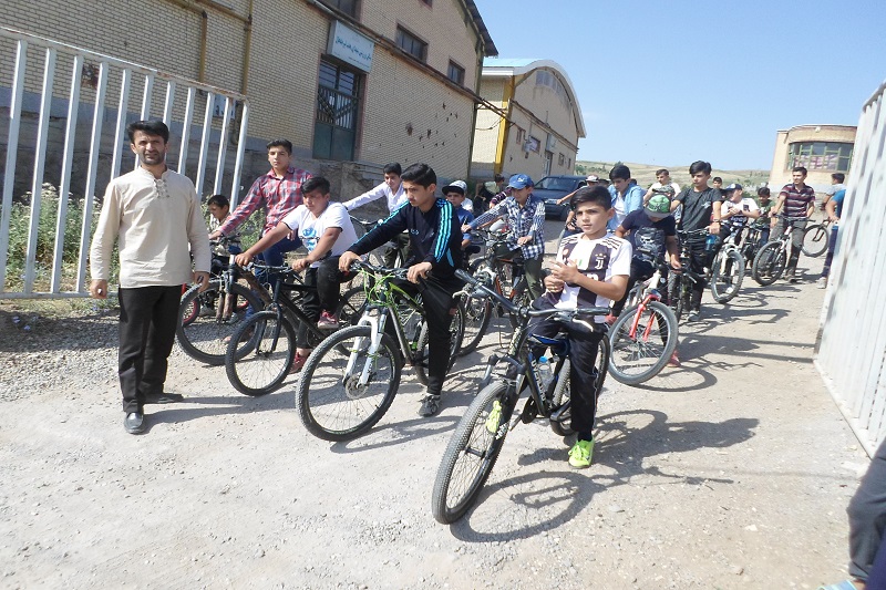 همایش دوچرخه سواری جوانه‌های صالحین در خلخال برگزار شد
