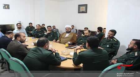 ما باید در جنگ اقتصادی دشمن هوشمندانه عمل کنیم
