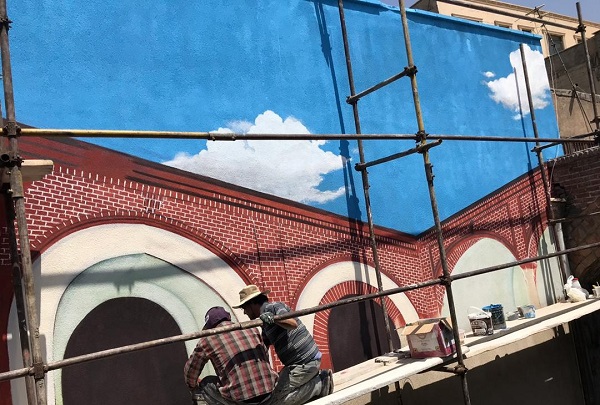 اجرای نقاشی دیواری سه بعدی خانه تاریخی در ابتدای بازار حرمخانه
