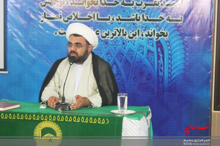 محک زدن قاطعیت رزمندگان ما اوج حماقت دشمن را می رساند