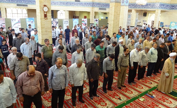 سالروز اقامه اولین نماز جمعه پس از انقلاب