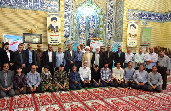 سالروز اقامه اولین نماز جمعه پس از انقلاب