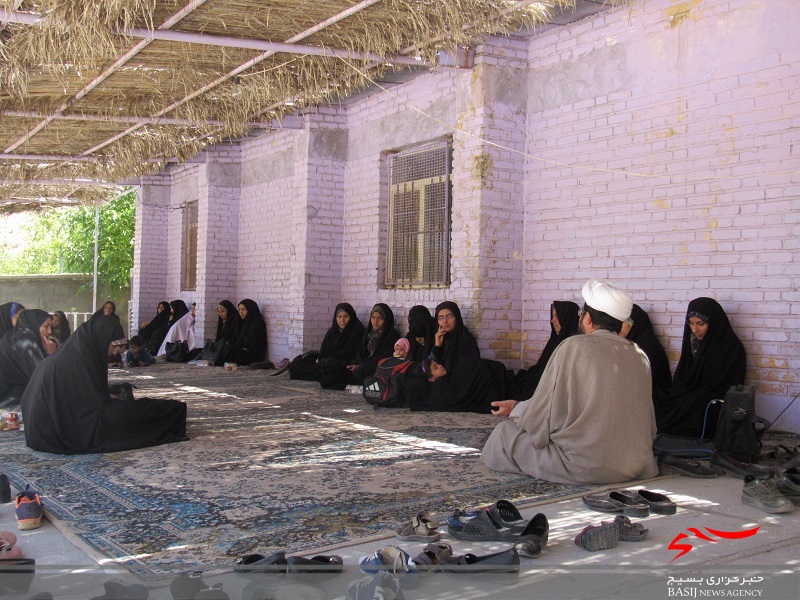 کوهپیمایی و اردوی تربیتی پایوران ناحیه بردسیر