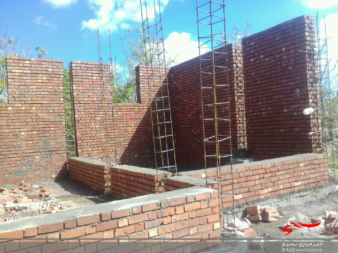 ساخت مسکن برای مددجویان بردسیری