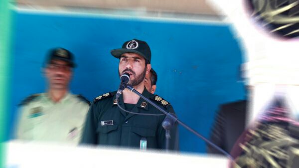 مراسم صبحگاه مشترک نیرو های مسلح شهرستان شازند به مناسبت آغاز هفته دفاع مقدس برگزار شد