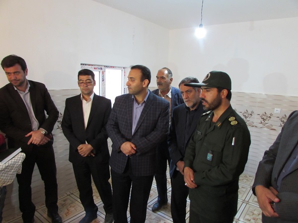 افتتاح 3 منزل مسکونی سیل زدگان در روستای کزاز از توابع شهرستان شازند