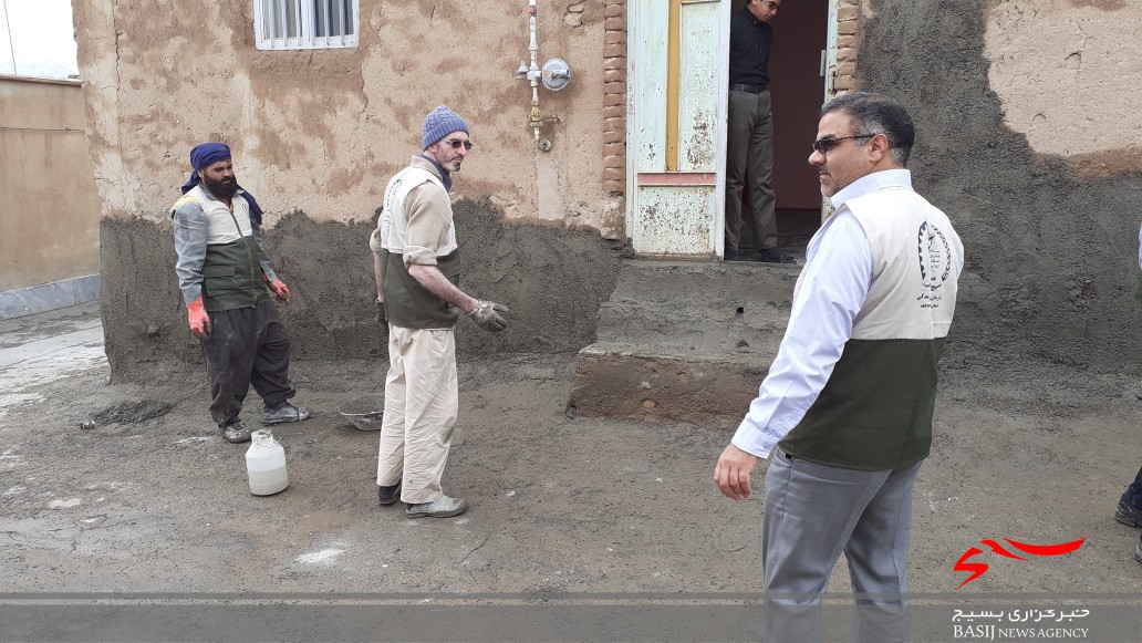 خدمات رسانی 130 گروه جهادی محله محور در هفته بسیج/ تجلیل از 400 جهادگر در آیین اختتامیه اردوهای جهادی