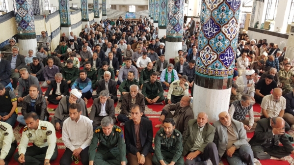شرکت بسیجیان در نمازجمعه شهر دیلم شرکت بسیجیان در نمازجمعه شهر دیلم