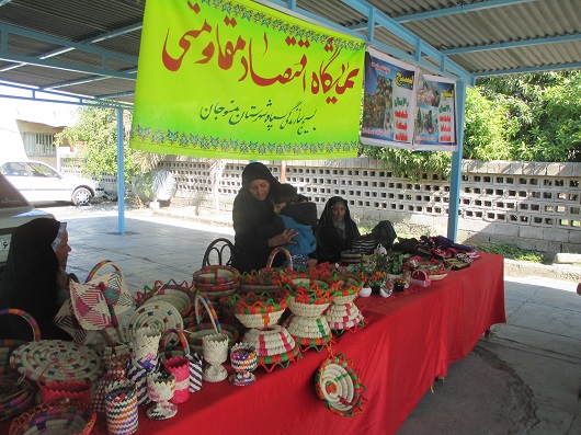 برپایی نمایشگاه تولیدات اقتصاد مقاومتی در منوجان