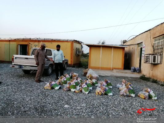 توزیع بیش از 50 بسته مواد غذایی بین نیازمندان شهرستان فاریاب توسط قرارگاه بسیج سازندگی