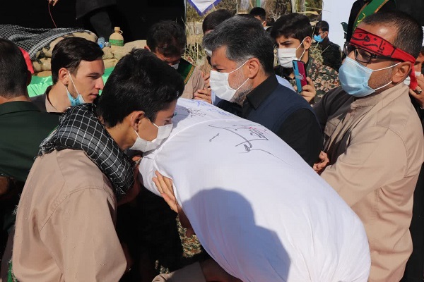 مراسم تدفین پیکر مطهر شهید گمنام در دانشگاه آزاد اسلامی آباده