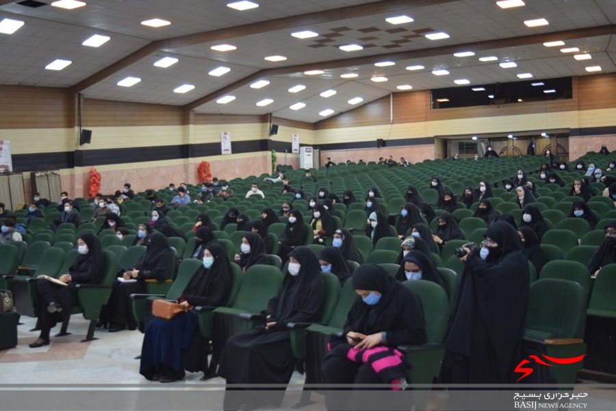 شهید سلیمانی ادبیات امام (ره) را در قالب خودباوری و مردم باوری پیاده سازی کرد