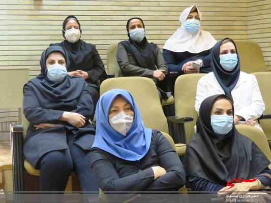 مدافعان سلامت استان بوشهر تجلیل شدند/ مدافعان سلامت تولید کننده قدرت درمانی برای کشور هستند