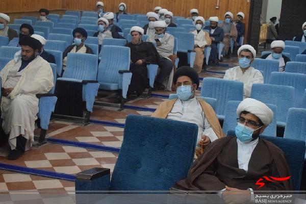 کارگاه تخصصی «پیشینه تاریخی روحانیت در حوزههای سیاسی – اجتماعی» در بوشهر برگزار شد کارگاه تخصصی «پیشینه تاریخی روحانیت در حوزههای سیاسی – اجتماعی» در بوشهر برگزار شد