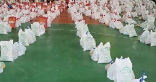 تهیه و توزیع بیش از ۵۰۰ بسته معیشتی در منطقه رویان شاهرود