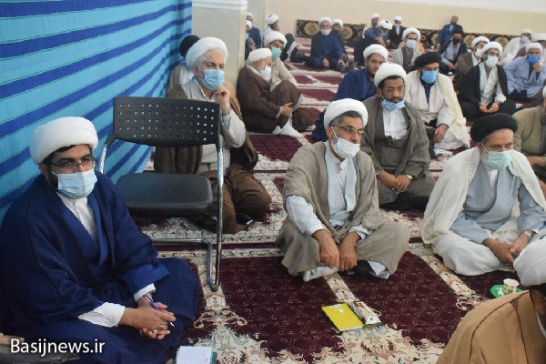 نشست استانی امامان روستا و مبلغان پایگاه‌های فرهنگی اجتماعی بوشهر برگزار شد
