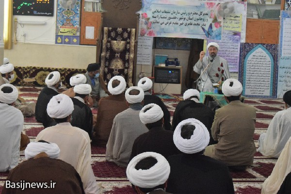 نشست استانی امامان روستا و مبلغان پایگاه‌های فرهنگی اجتماعی بوشهر برگزار شد