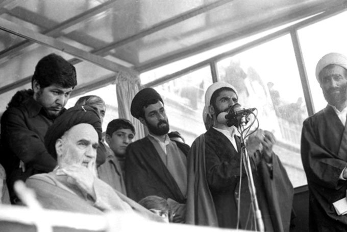 من فرزند بسیار عزیزی را از دست دادم/ اسلام عزیز با فداکاری و فدایی دادن عزیزان رشد نمود/از هر موی شهیدی از ما و از هر قطره خونی که به زمین می&zwnj;ریزد، انسانهای مصمم و مبارزی به وجود می&zwnj;آید