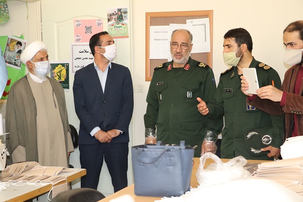 بازدید فرمانده سپاه استان مرکزی از فعالیت گروه&zwnj;های جهادی در شازند