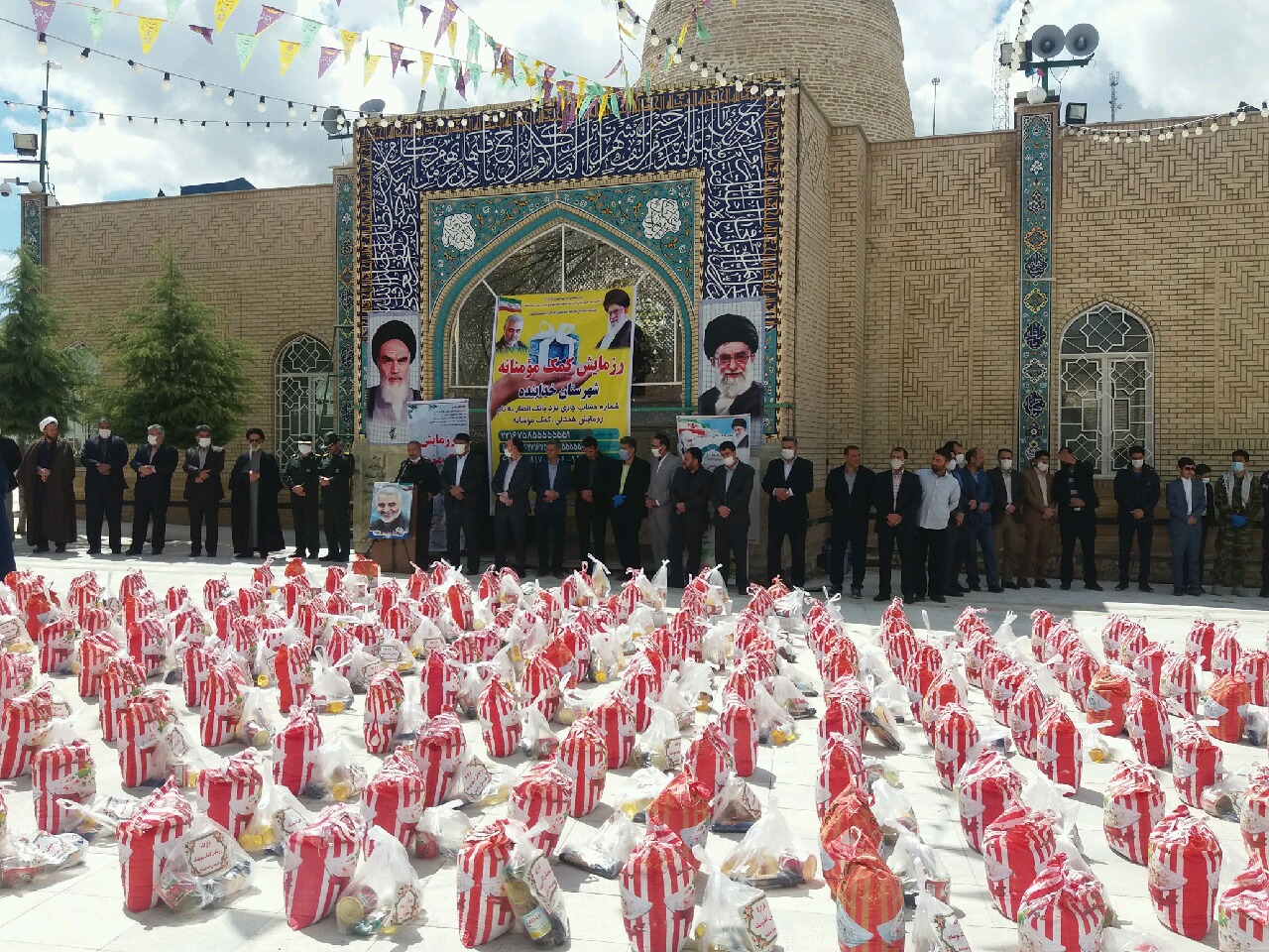 توزیع اقلام حمایتی رزمایش سراسری &laquo;کمک مومنانه&raquo; در خدابنده به&zwnj;روایت تصویر&zwnj;