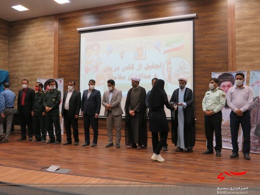 تجلیل از کادر درمان شبکه بهداشت و درمان بخش دلوار تجلیل از کادر درمان شبکه بهداشت و درمان بخش دلوار